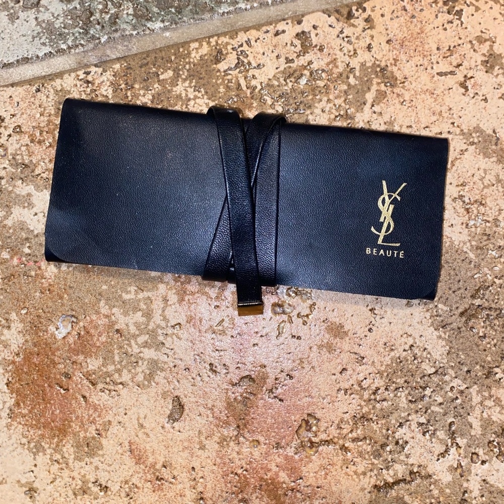 YSL BEAUTY MAKE UP BRUSH TRAVEL SET/SIZE